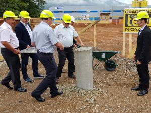 Polozitev temeljnega kamna pred gradnjo PLC KT, 14082018, foto Lapego (4)